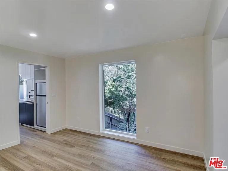 6921 Paseo Del Serra #1/2 — Photo 10