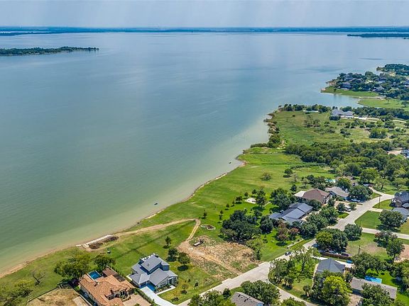 5th image of 454 Peninsula Dr