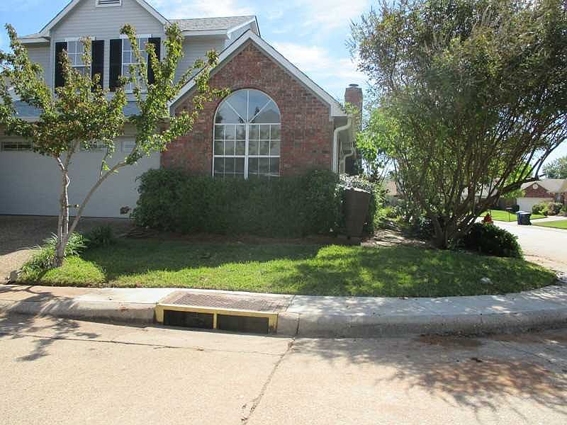 1st image of 421 Persimmon Dr