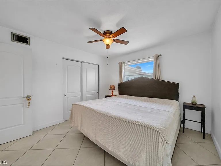 730 Joel Blvd — Photo 12