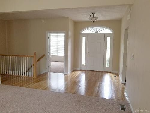 4th image of 6331 Stoney Creek Dr