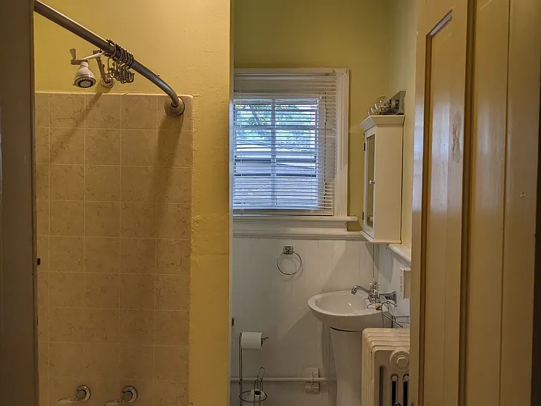 full bath