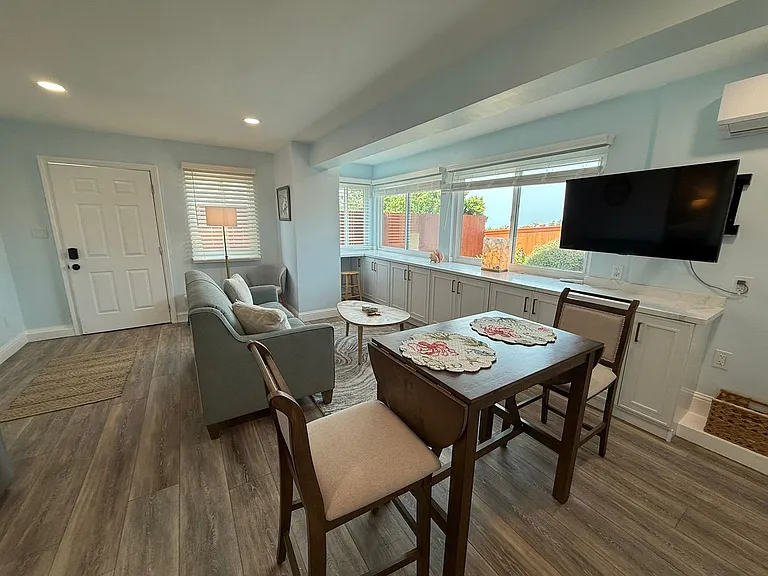 108A Erna Way — Photo 6