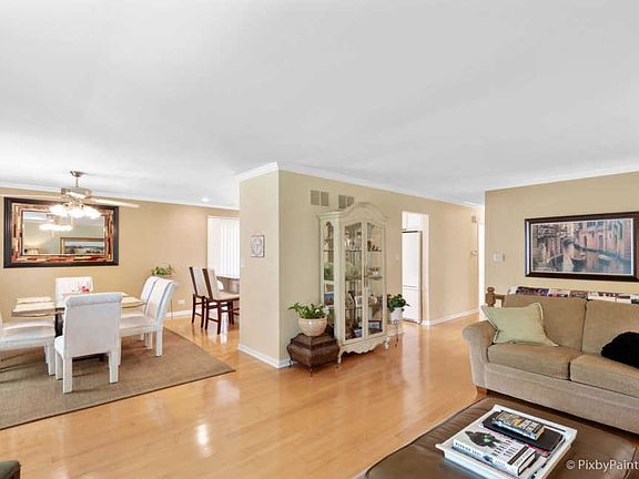 5th image of 1351 E Hull Dr