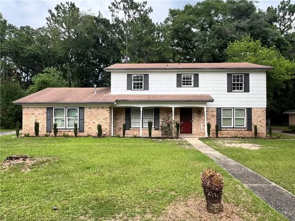 1122 Fribourg St, Mobile, AL 36608