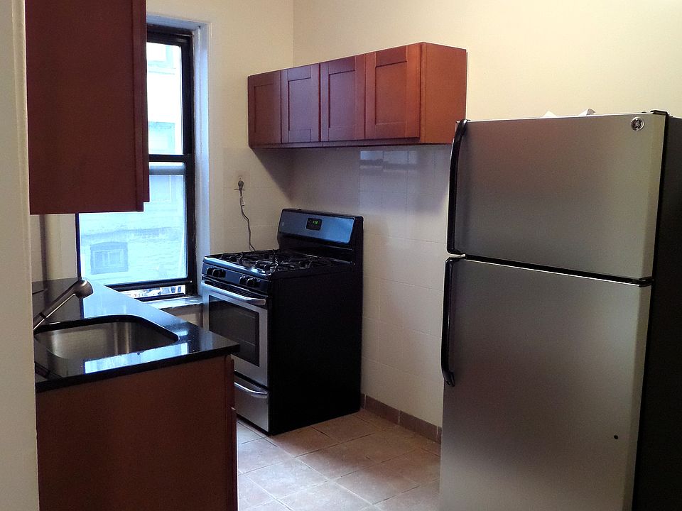 1st image of 4107 28th Ave #1