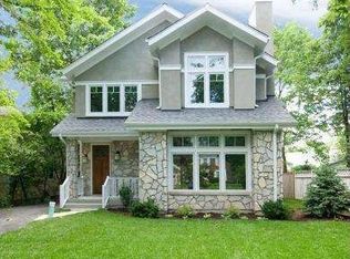382 Lincoln Ave, Glencoe, IL