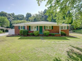 4 Carriage Ln, Taylors, SC 29687