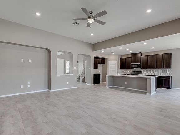 5th image of 1517 Stinnett Dr