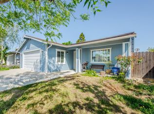 1367 Colfax Dr, Woodland, CA 95776