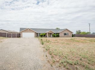 17346 Paula Rd, Madera, CA 93636