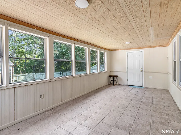 170 Huntington Tpke — Photo 33