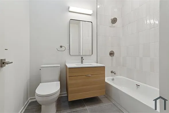 2 bed, 1158 sqft, $2,720 — Photo 3