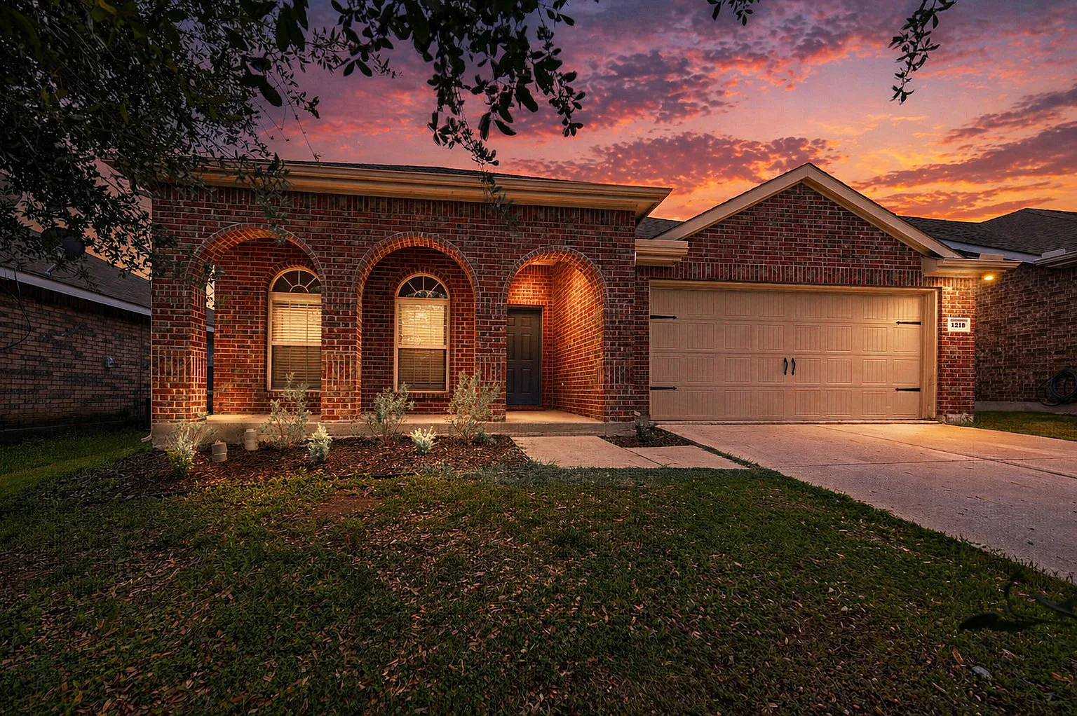 3 bed, 1691 sqft, $1,800 — Photo 2