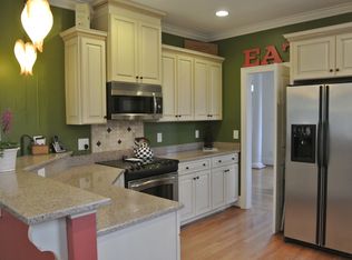 3517 Blue Ridge Rd, Raleigh, NC 27612