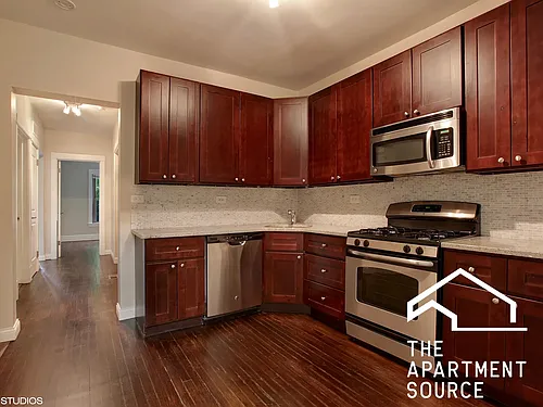 1806 N Sheffield Ave #1 Photo 1