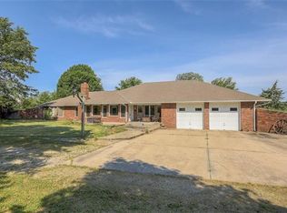 16004 Kentucky Rd, Belton, MO 64012