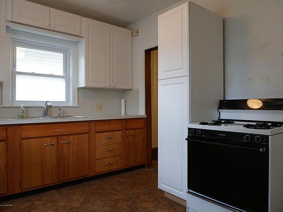 4th image of 400 N Magnolia Ave