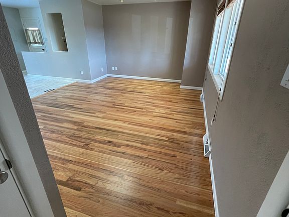 3rd image of 945 W 97th Ave