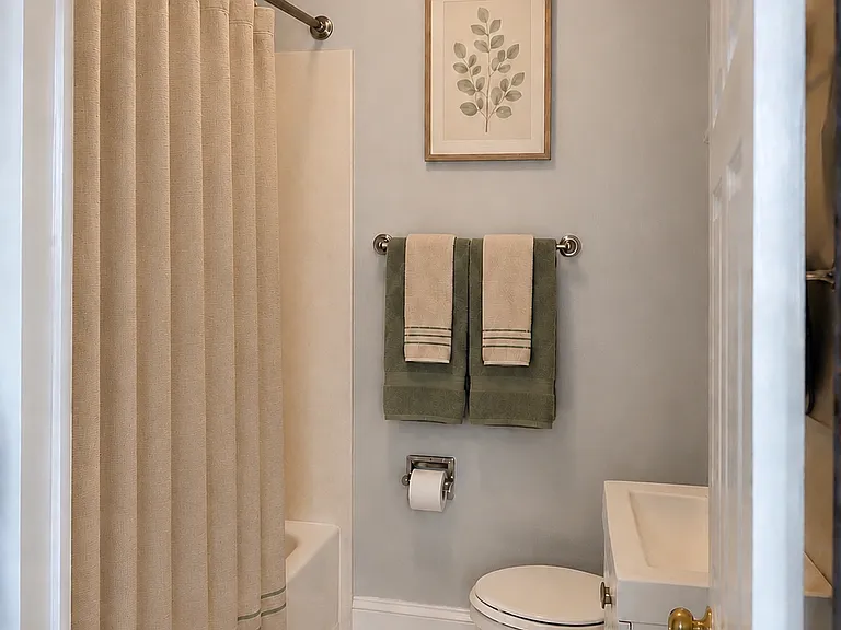 4217 Danneel St #4217 — Photo 10