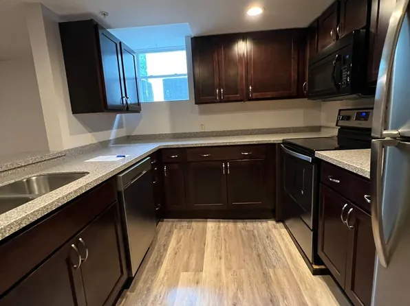 437 W 6th St, 437 W 6th St APT 6, Erie, PA 16507