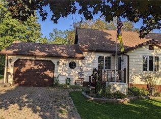 5915 Kline Rd, Niagara Falls, NY 14304