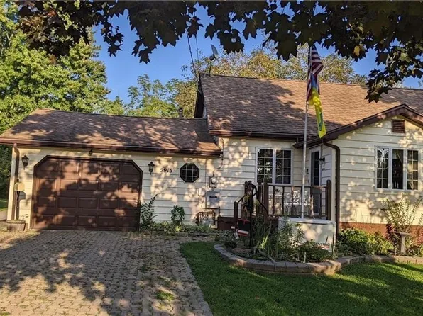 5915 Kline Rd, Niagara Falls, NY 14304