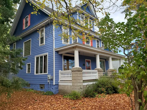 615 N Lowell St, Ironwood, MI 49938