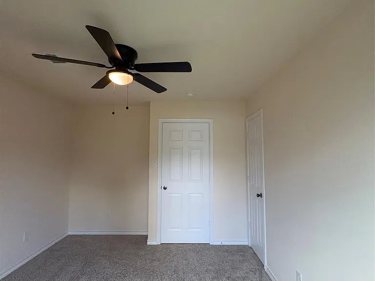 4196 Sam Houston — Photo 11