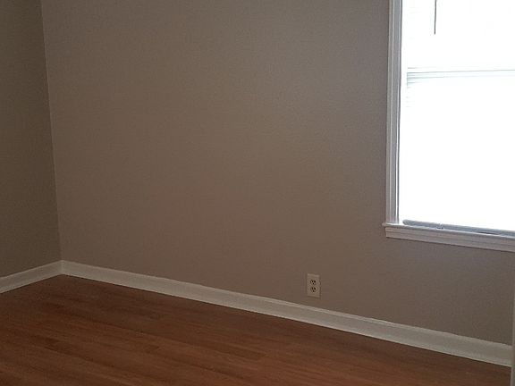 4th image of 517 Chase Dr