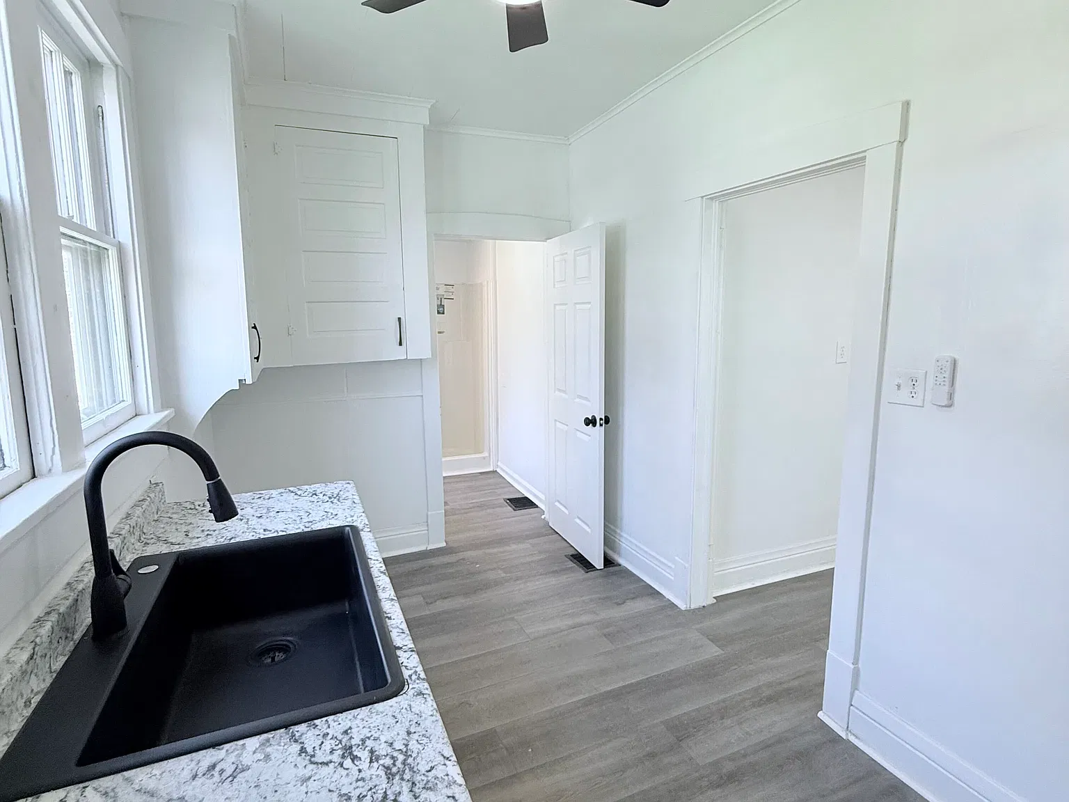 3 bed, 1228 sqft, $1,395 — Photo 2