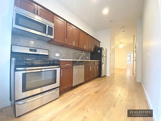 Rented by ZealEstate Group Inc | media 11