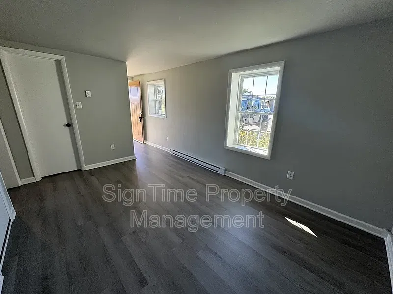 15207 National Pike — Photo 2