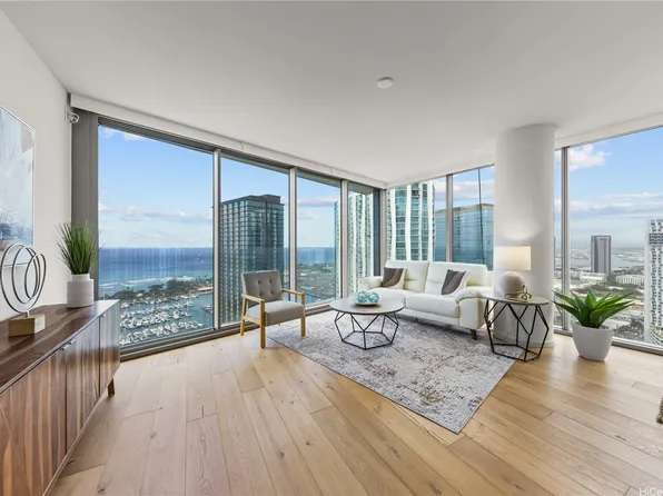 1001 Queen St #3101, Honolulu, HI 96814