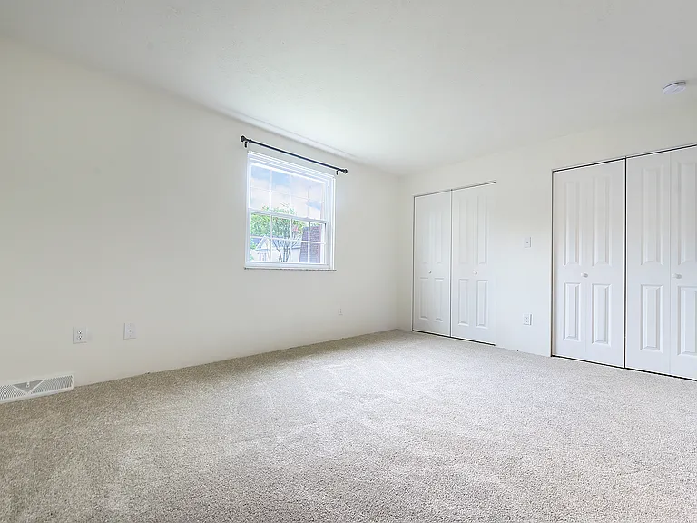 501 Maryland Ave #C — Photo 17