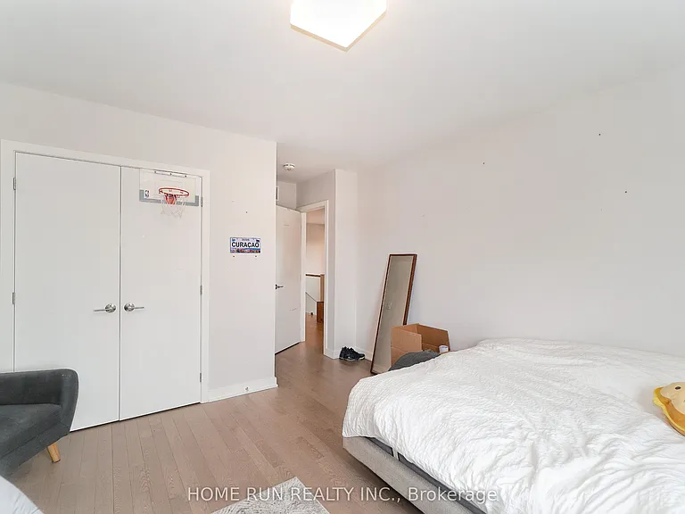 250 Soprano Ave — Photo 35