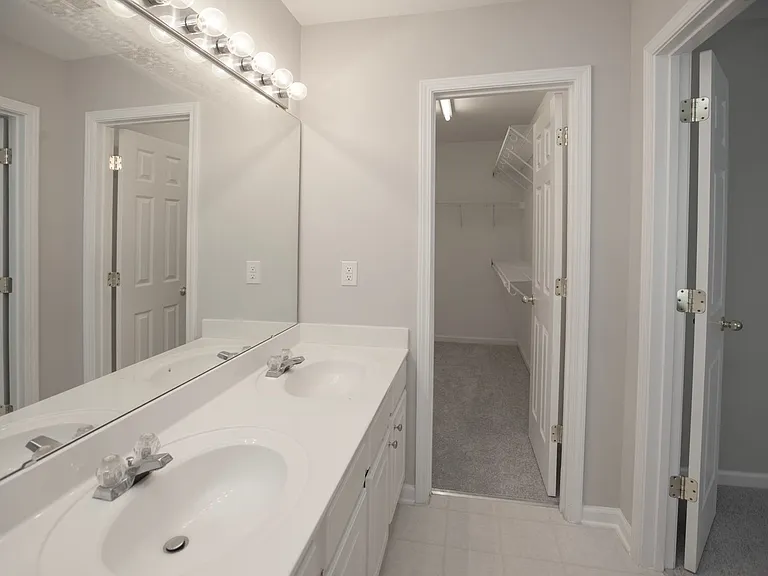 102 Chandler Chase Ct — Photo 17