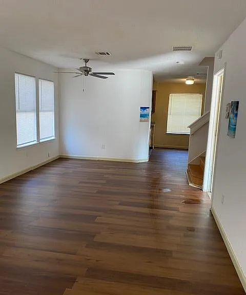 1223 Garden Path Dr — Photo 3