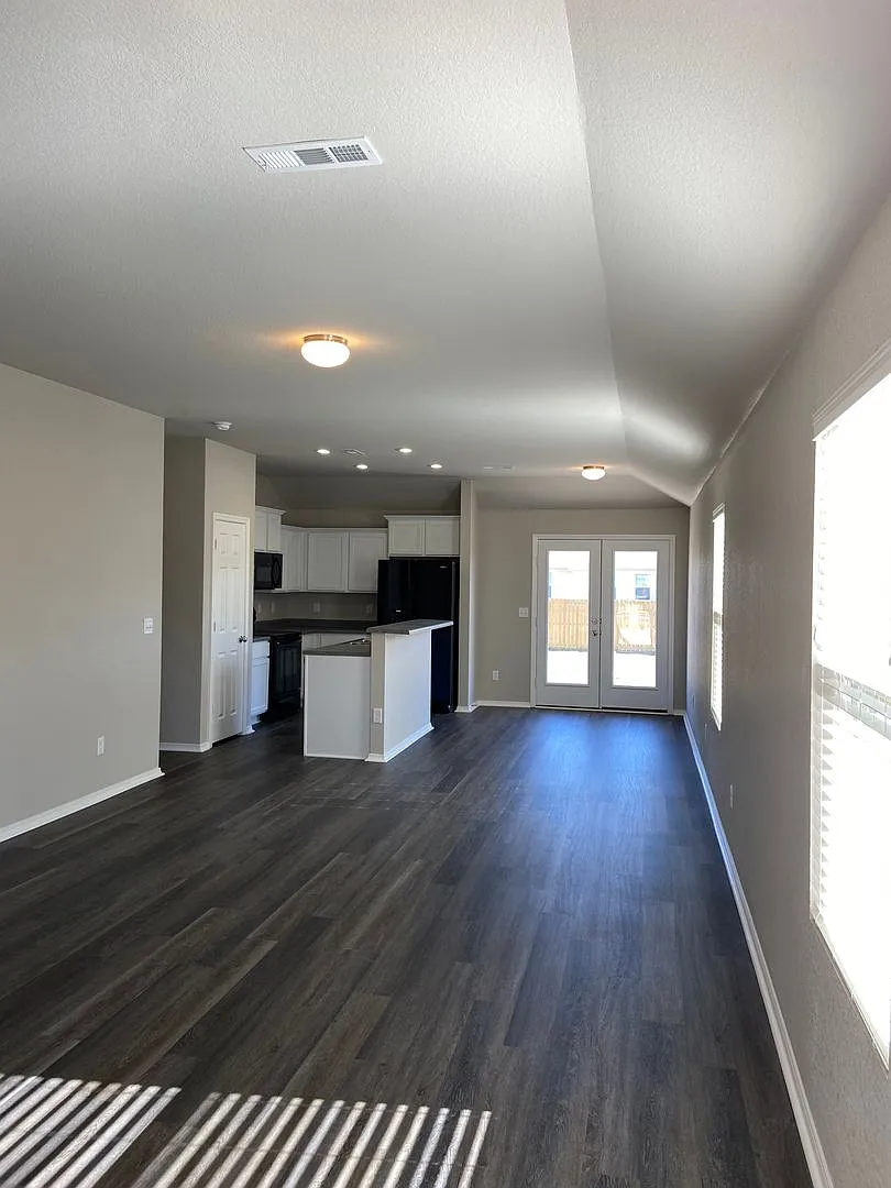 Now Pre-Leasing! Modern 3-Bedroom, 2-Bath Home in Faulkner Crossing — Photo 4
