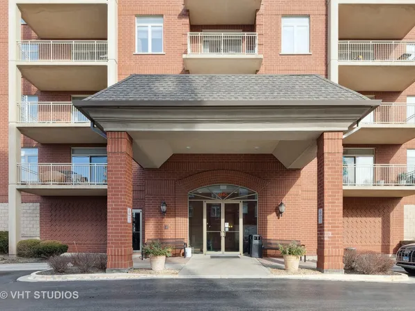 8440 Callie Ave Unit 510, Morton Grove, IL 60053
