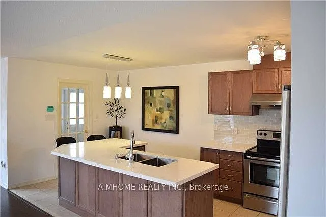 2 bed, $950 — Photo 2