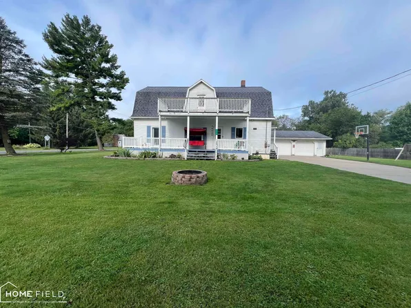 814 Parker St, Crystal, MI 48818