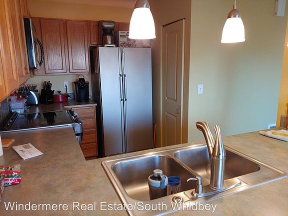 4th image of 208 NW Capstan Ct
