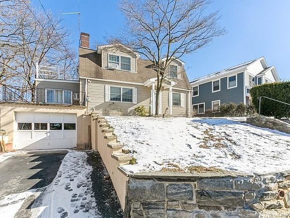 2nd image of 154 Riverview Ave
