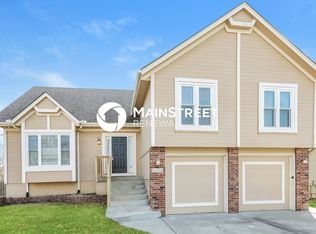 1125 SE 11th Ter, Lees Summit, MO 64081