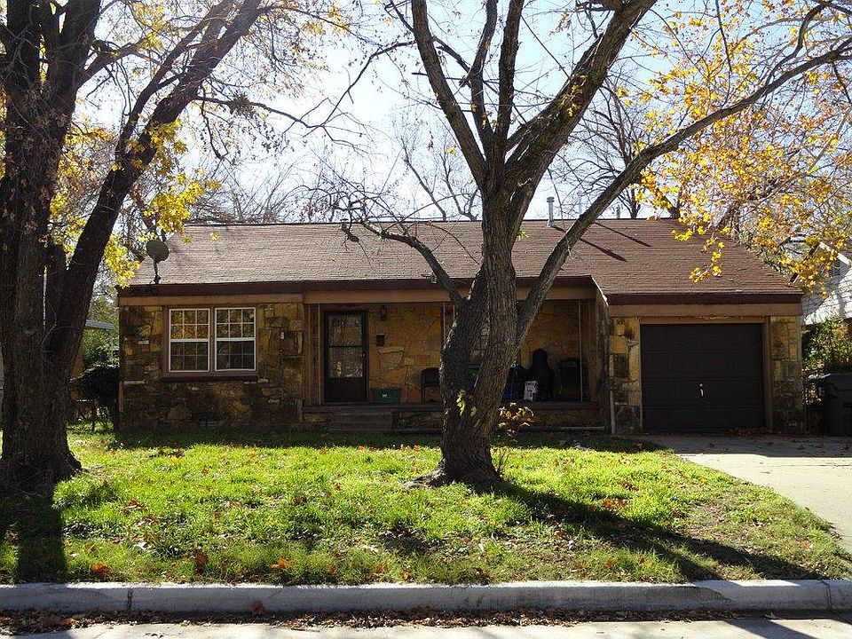 1st image of 1018 Idaho St