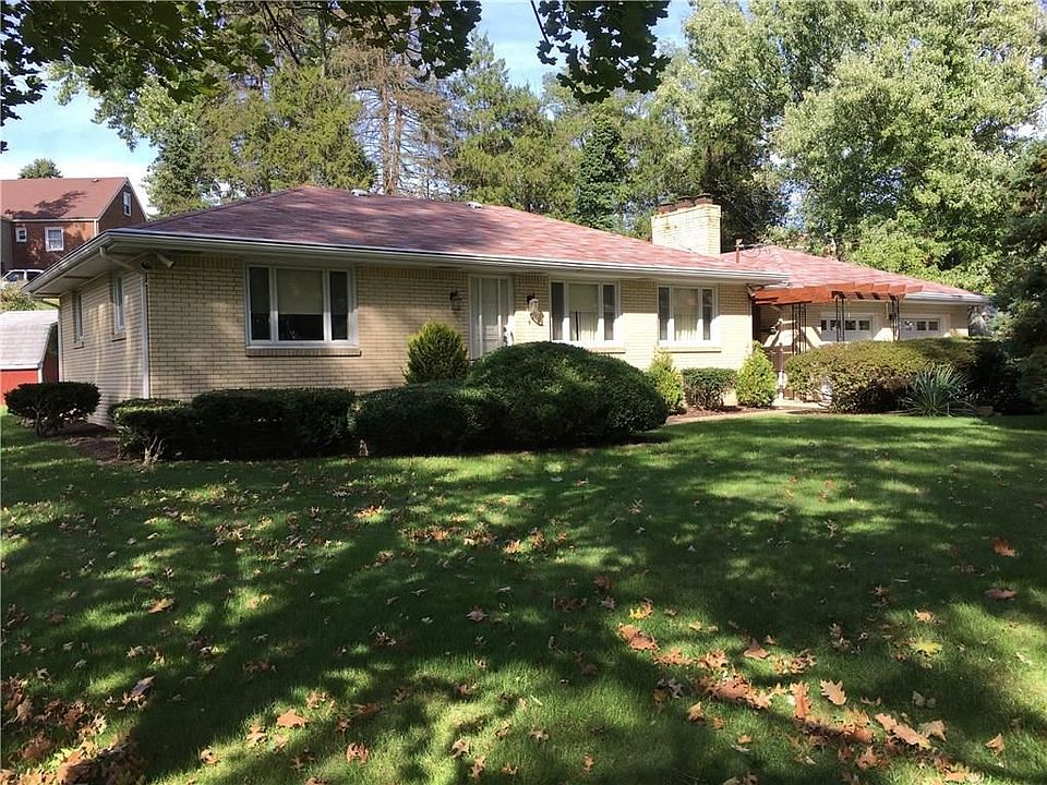 1st image of 24 Willow Dr