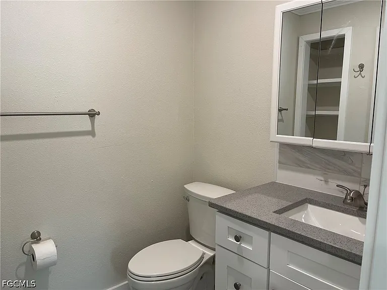 345 Donora Blvd — Photo 12