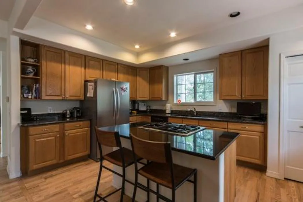 4840 Kings Ridge Blvd — Photo 4