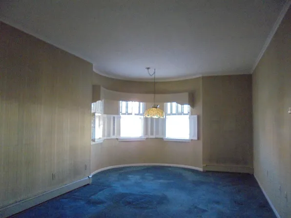 622-624 Kennedy Boulevard image 10 of 11